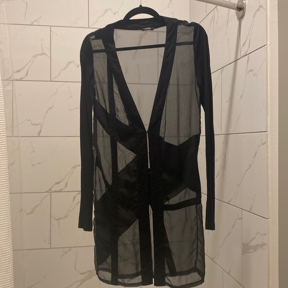 Forever 21 / Mesh black cover up sweater / Size: S
